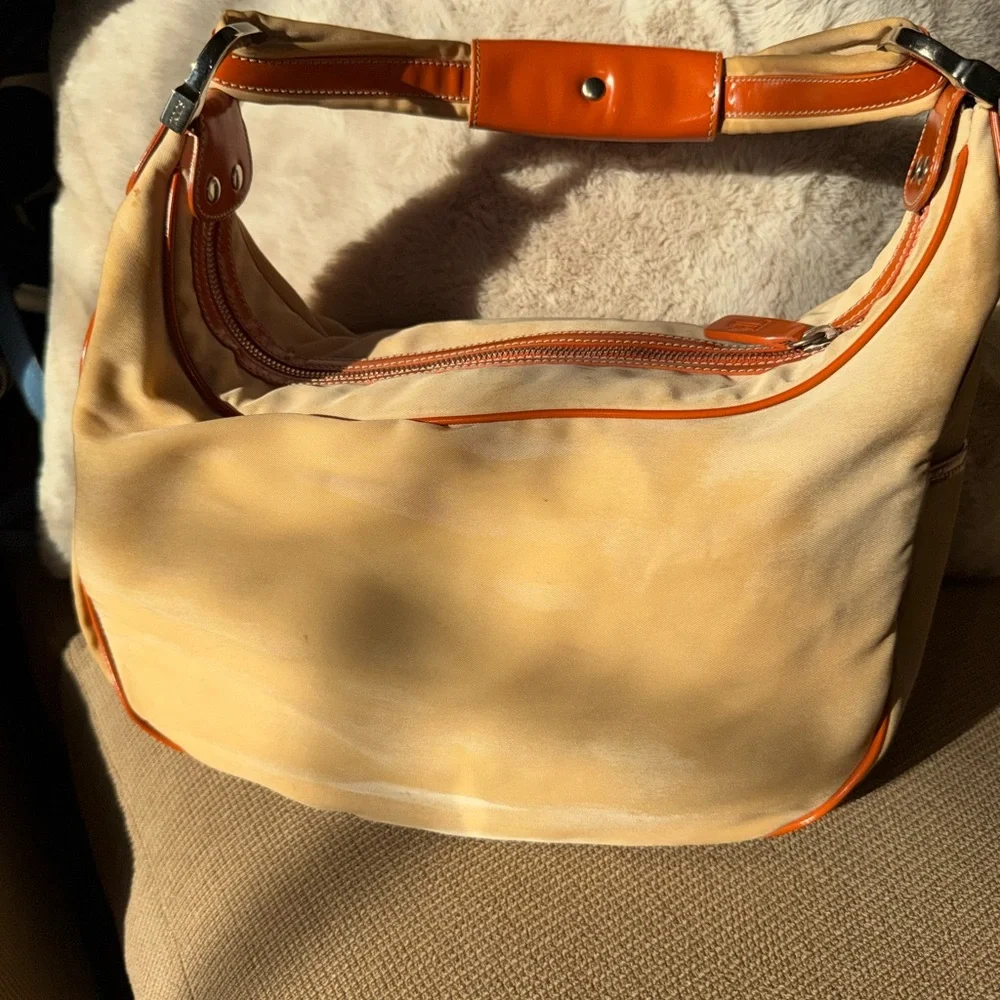 Tod's Cream & Tan Hobo Bag-OFFER 25%OFF